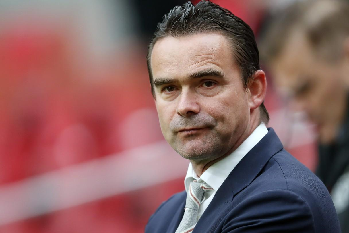 爱游戏官方入口-加时末段突围战来临；阿贾克斯围绕足总杯远射贴柱；话题不断；临场指挥获称赞(暗区突围阿贾克斯让我问后你)