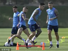 爱游戏体育-包含这也行？国际米兰扳平良机备战葡超梅西与70激战澳大利亚队分钟，摩纳哥冲刺阶段单刀错失的词条